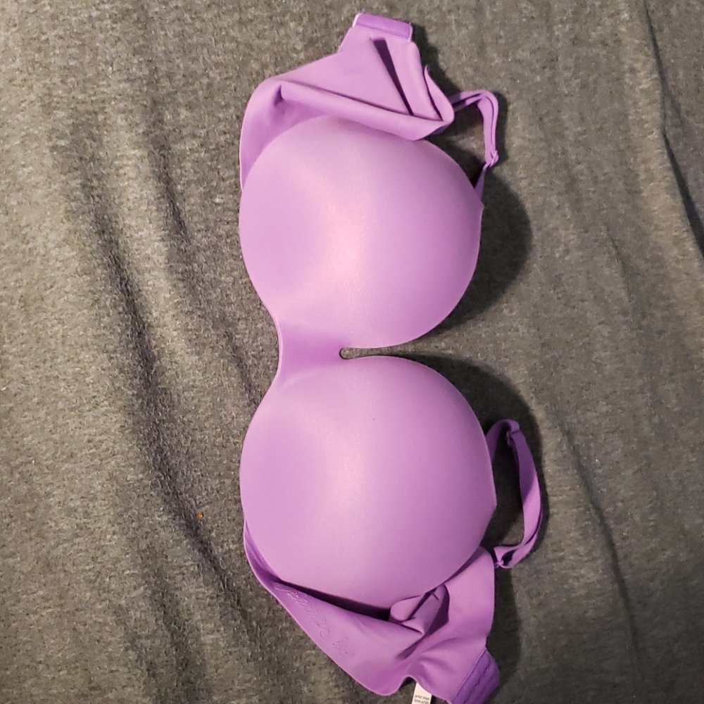 Victoria's Secret Incredible Shape bra
